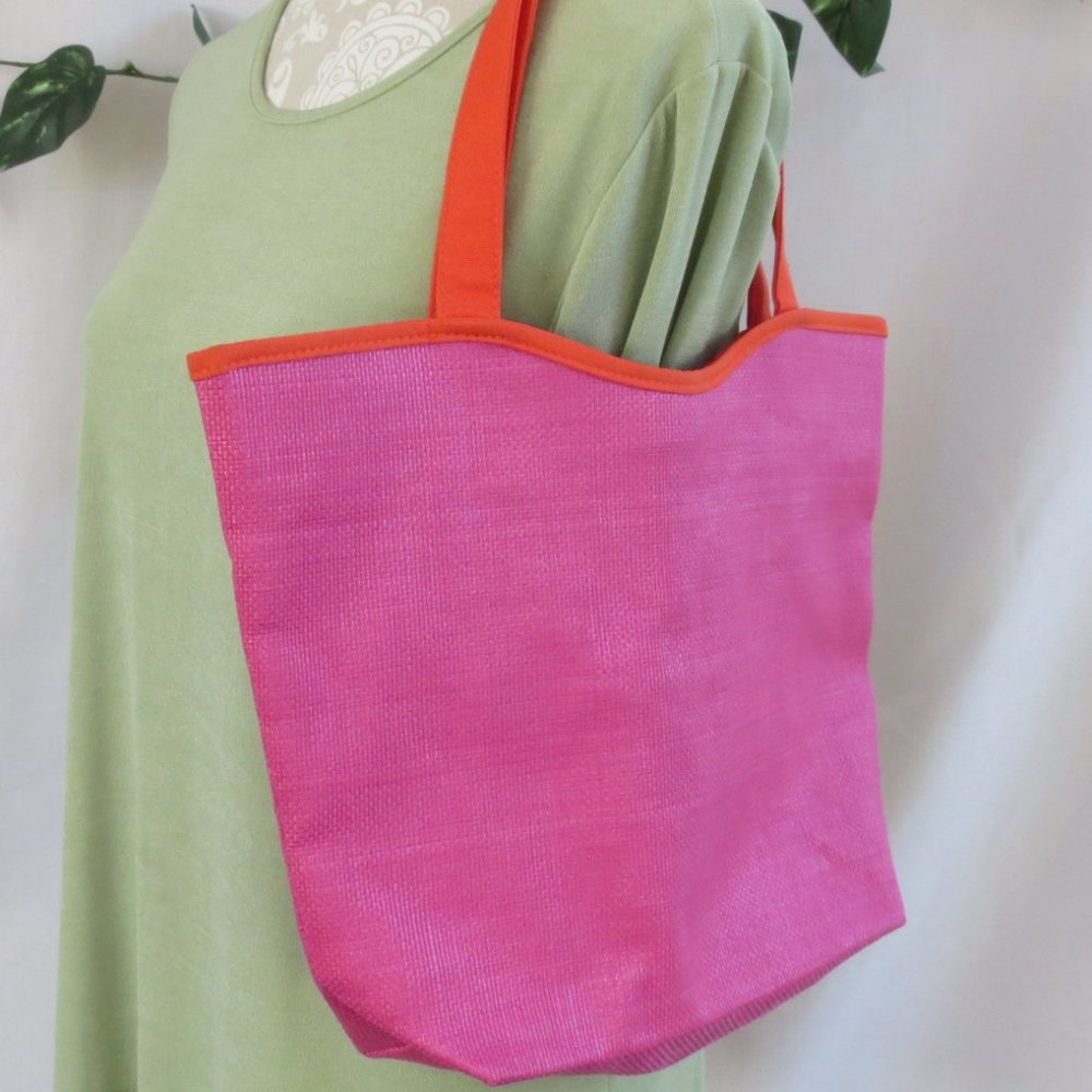 Lancome Beach Bag Barbie Pink Faux Straw Reversible Shopping Travel Pool Tote